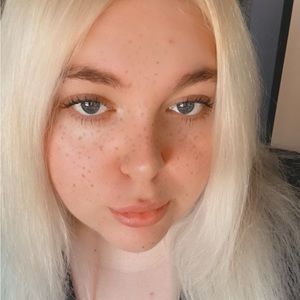 Meet your Posher, Savannah